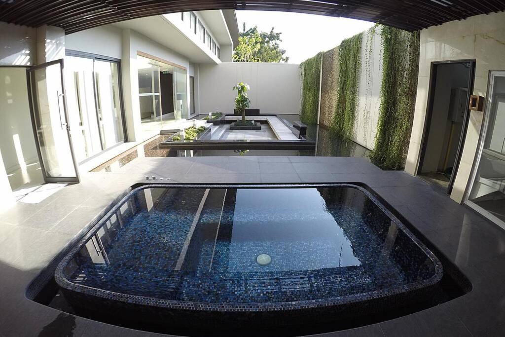 Cozy Modern Room With Stunning Lake & Mountain View Chiang Mai Exterior photo